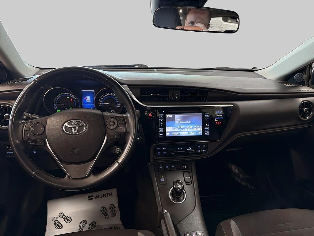 Toyota Auris 2016 - miniatyr 8