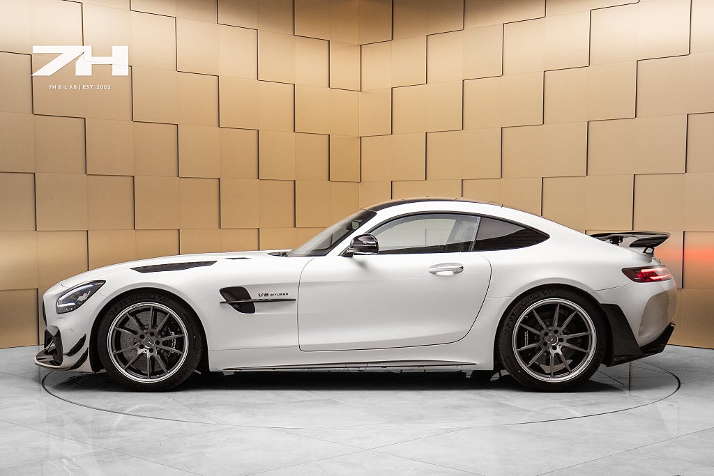 Mercedes-Benz AMG GT R PRO 585 hk / 1 av 750 / Sv. Såld / Kolfiber