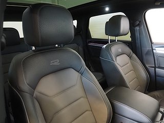SUV Volkswagen Touareg 12 av 27