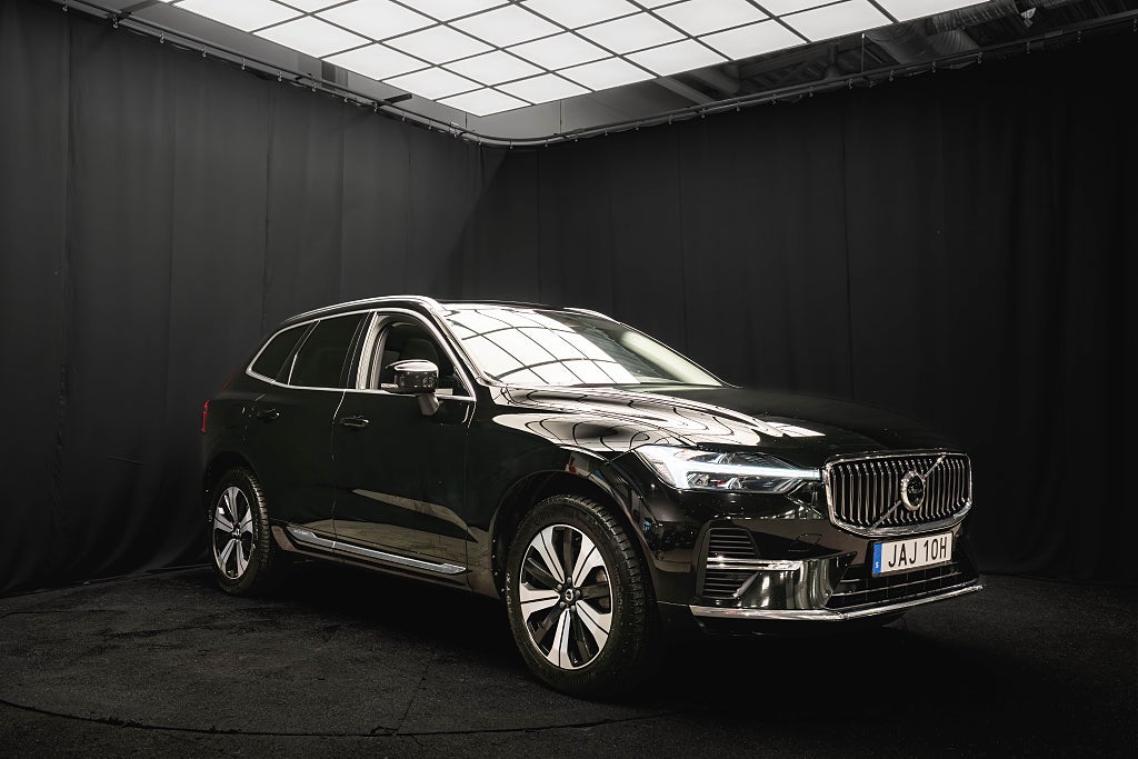 Volvo XC60 T6 AWD PANORAMA DRAG 360° H/K 1-ÄGARE 94.4%SoH MOMS