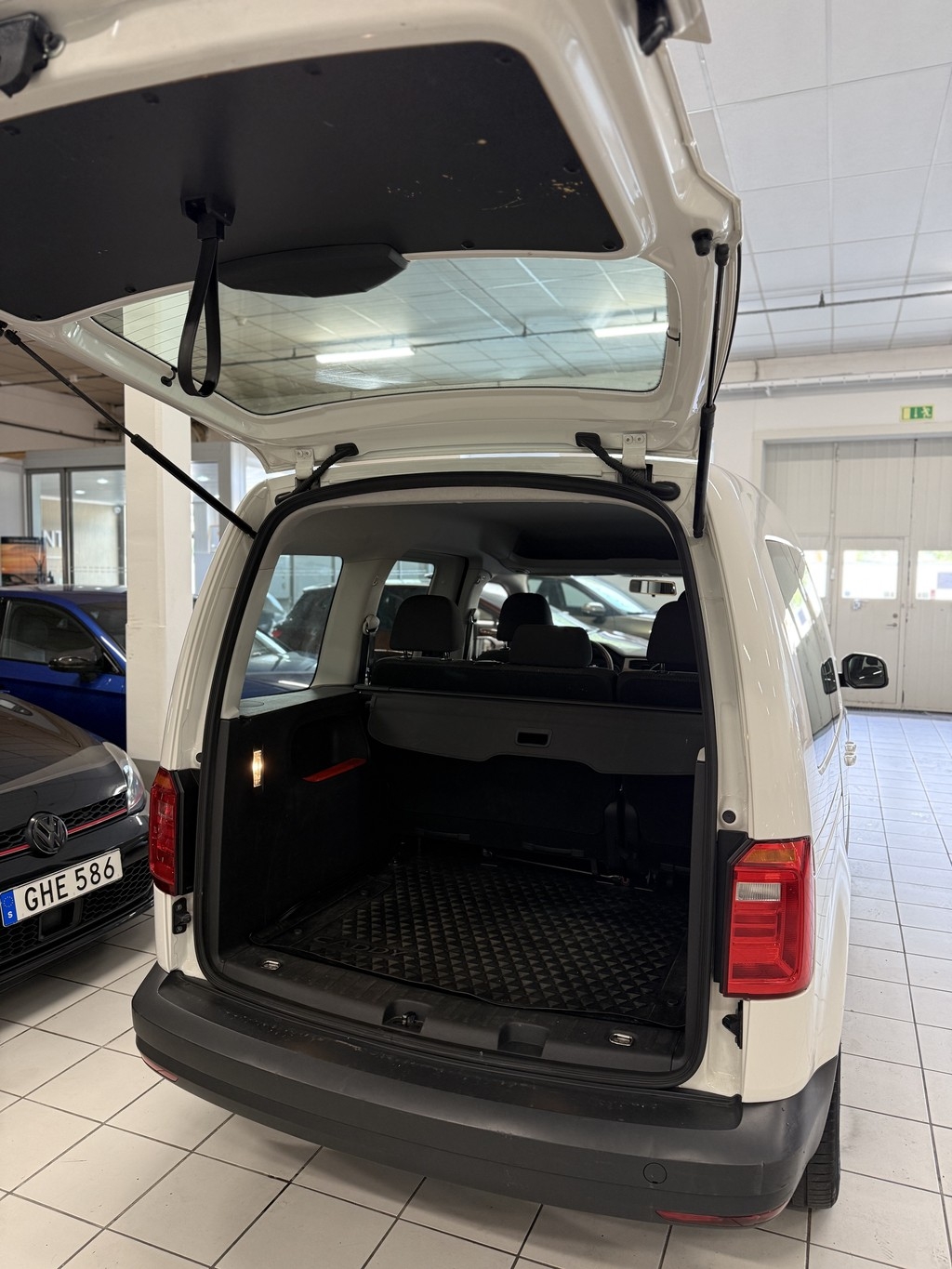 Volkswagen Caddy 2018, bild 4/10