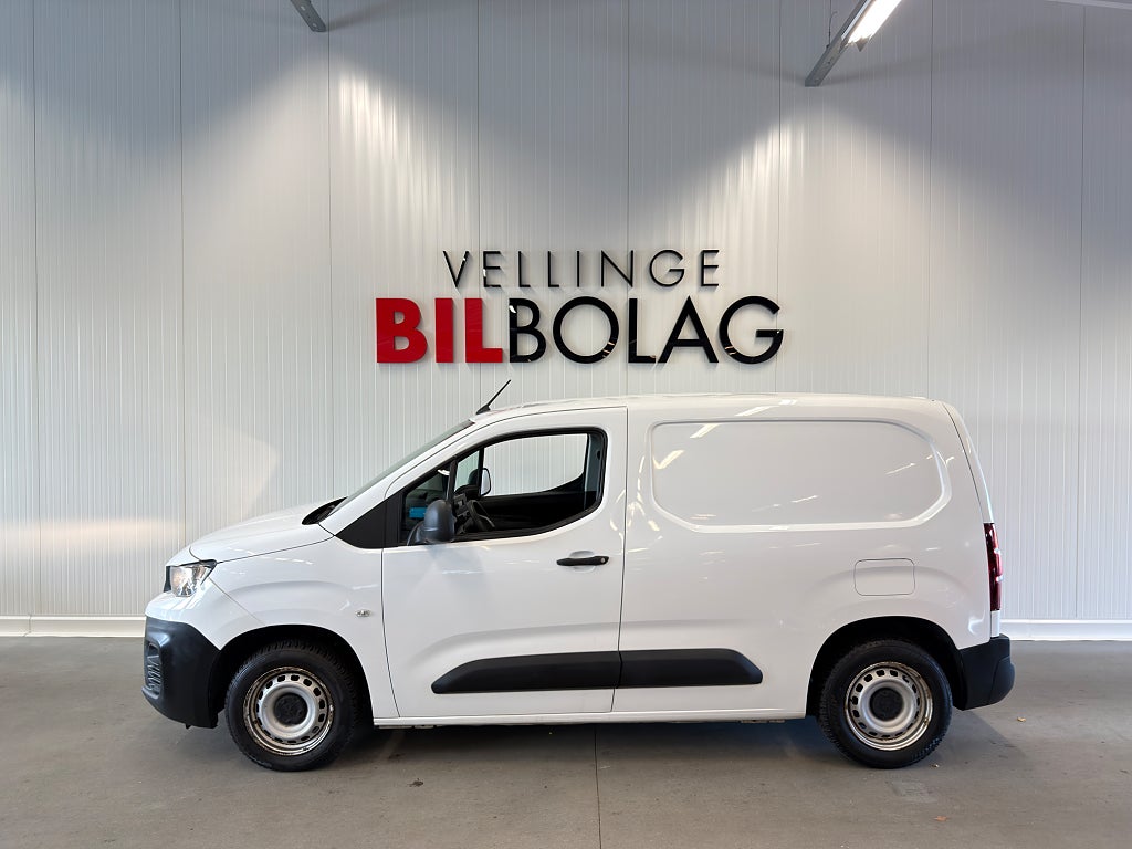 Peugeot Partner L1 1.5 BlueHDi 3-sits Värmare Drag