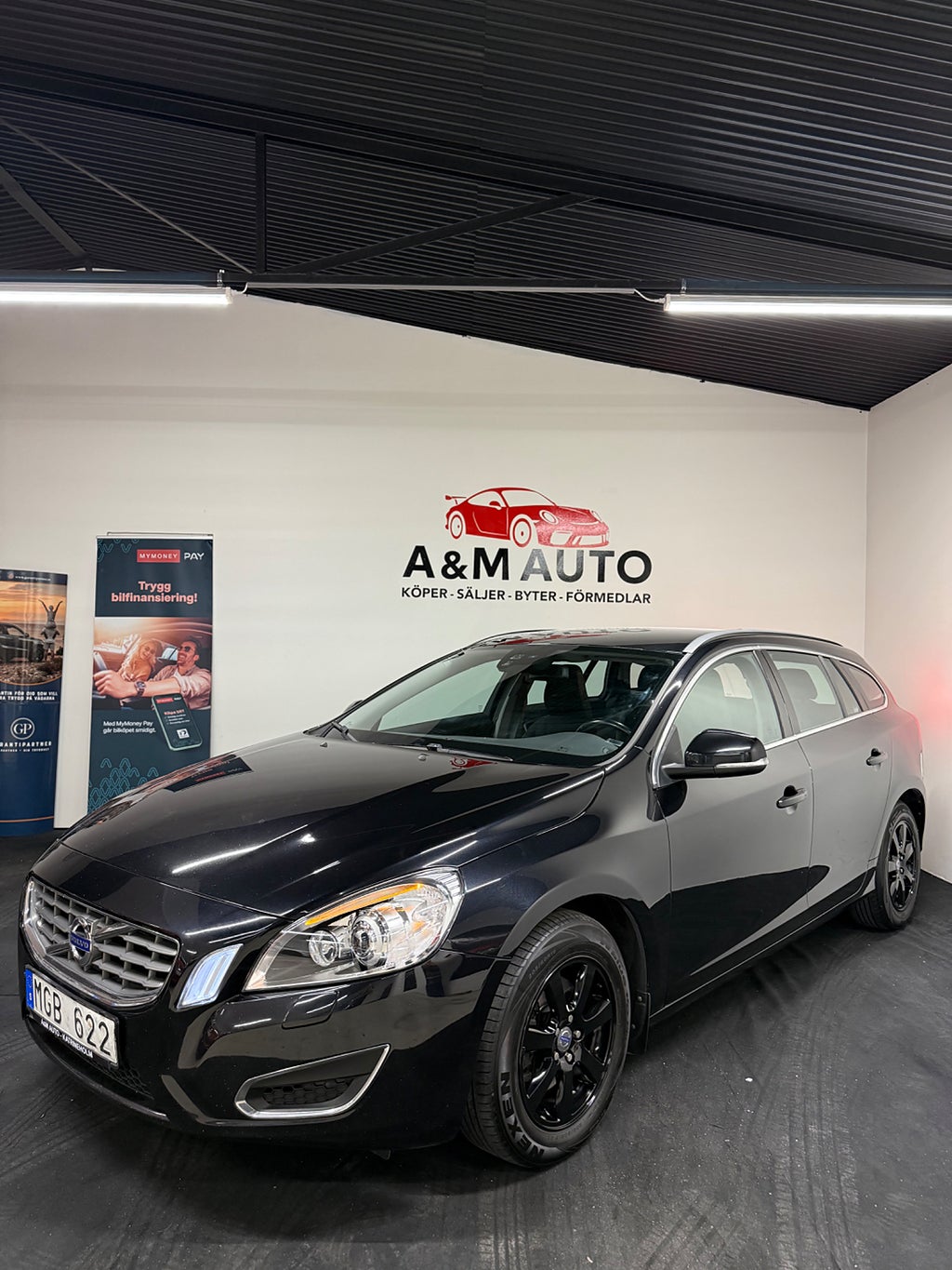 Volvo V60 D3 Geartronic Momentum - Automat / Drag / Värmare / BT