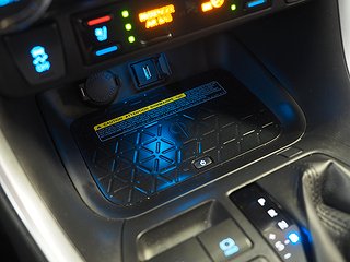SUV Toyota RAV4 25 av 27