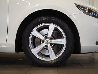 Halvkombi Volvo V40 9 av 23