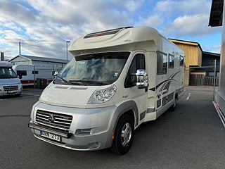 Husbil-halvintegrerad Carthago C-Line T4.9 180HK AUT 22 av 24