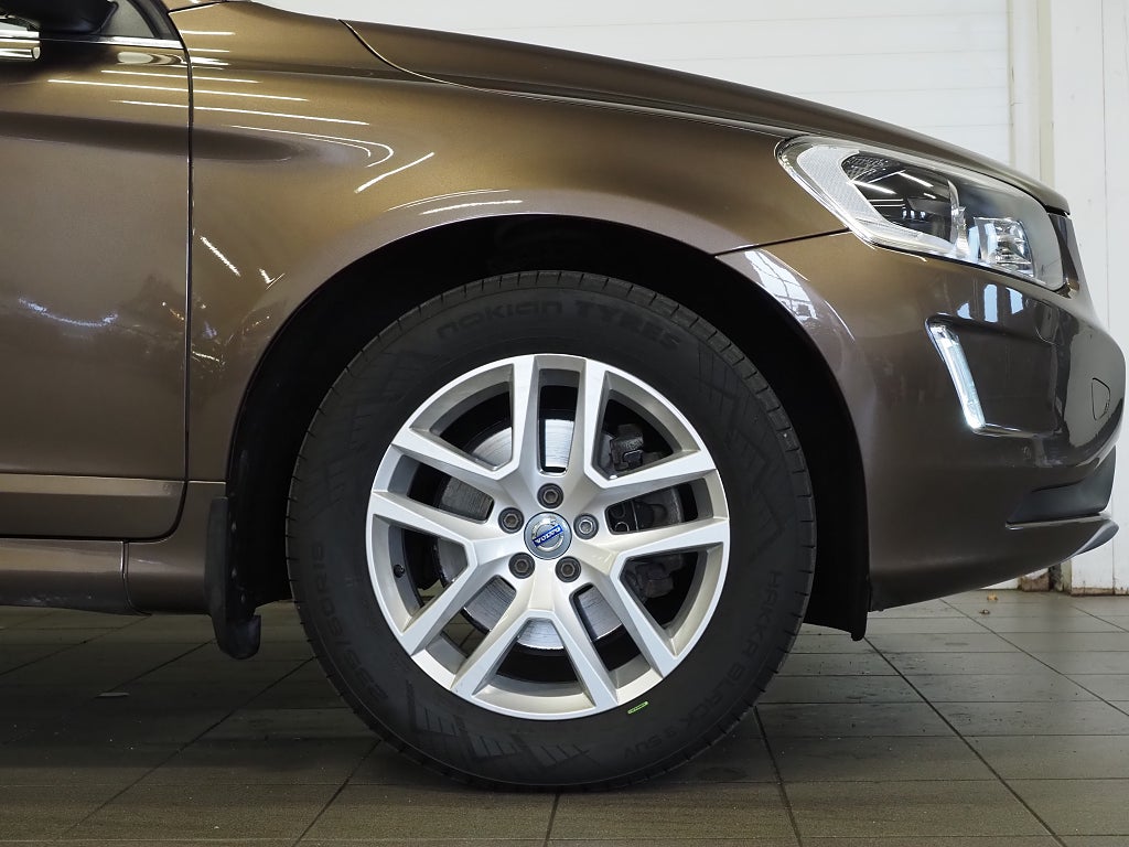 Volvo XC60 D4 AWD 190hk Classic Momentum | Drag | Pano | Kamera | 2017