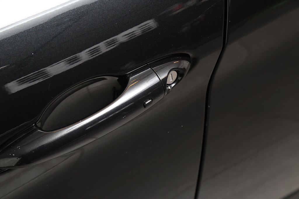 Alfa Romeo Giulia 2,0 Turbo 16V 280hk Q4 Veloce Drag Carplay B-Kamera 2018