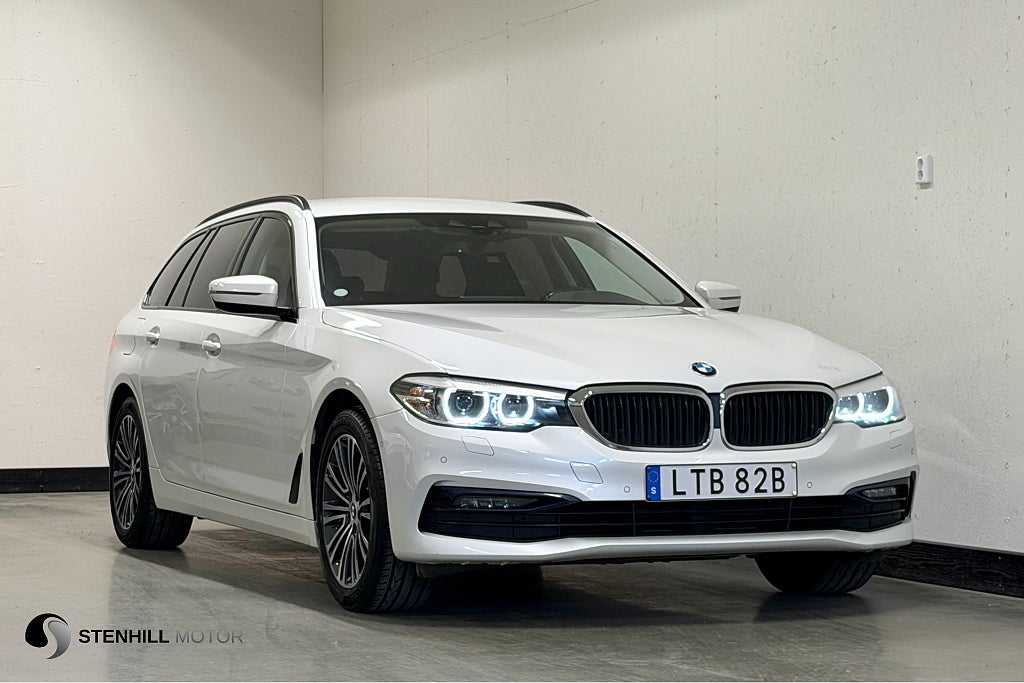 BMW 520d xDrive Touring Sport line Cockpit Skinn M-Ratt Kamera