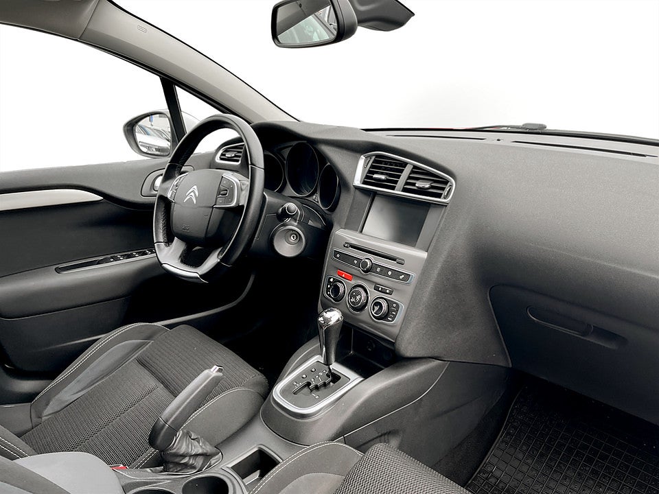 Bild på Citroen C4 Feel 1.2 e-THP 130hk Aut BACKSENSORER FARTHÅLLARE