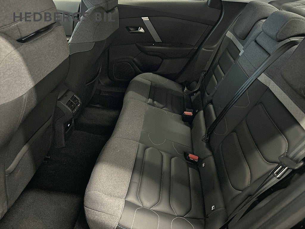 Citroën C4-X SHINE 1.2 PureTech 130HK AUT thumbnail