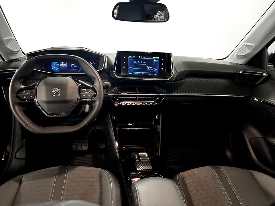 Bild på Peugeot E-208 Allure Pack 50kWh 136hk Aut B-KAMERA CARPLAY