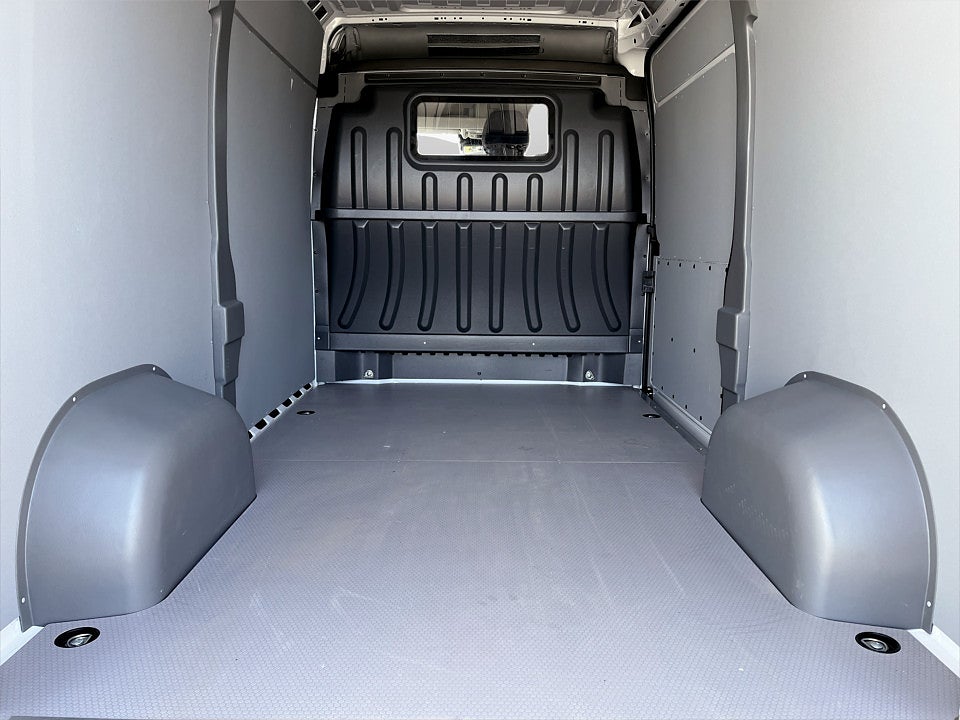 Bild på Peugeot Boxer + 140hk Aut L2H2 - DEMO
