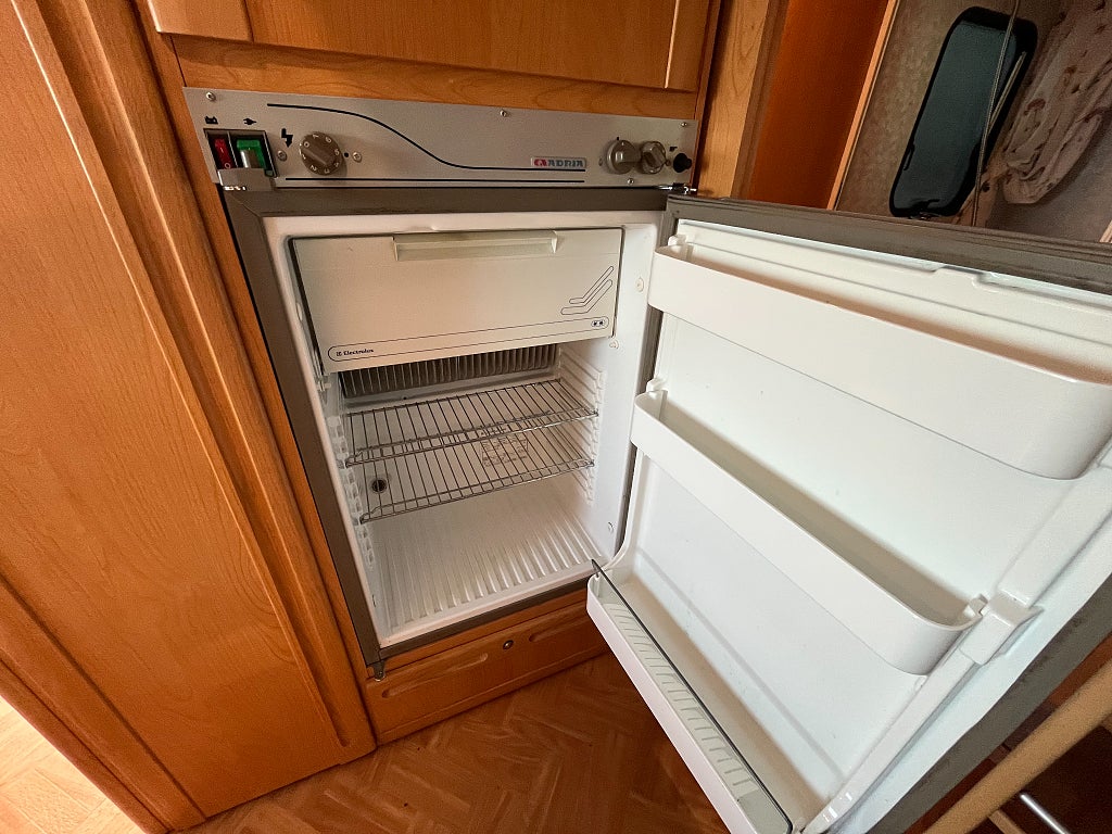 Adria Unica 502 UP / Köp nu – hämta till våren! - Adria