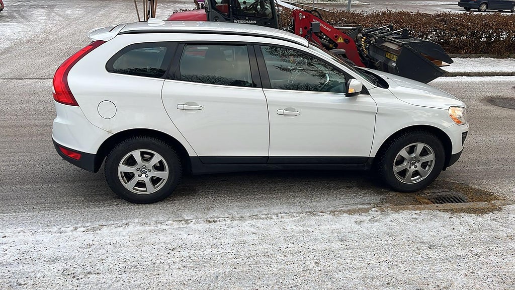 Volvo XC60 D4 AWD Geartronic Momentum Euro 5