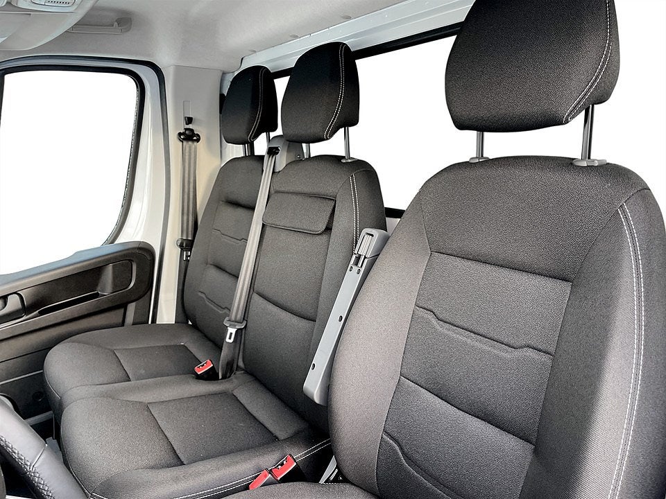 Bild på Peugeot Boxer Volymskåp BG-Lyft 180hk Aut - OMGÅENDE LEVERANS!