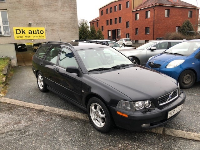 Volvo V40 1.8 122hk / klima / Svensksåld 2004, bild 4/35