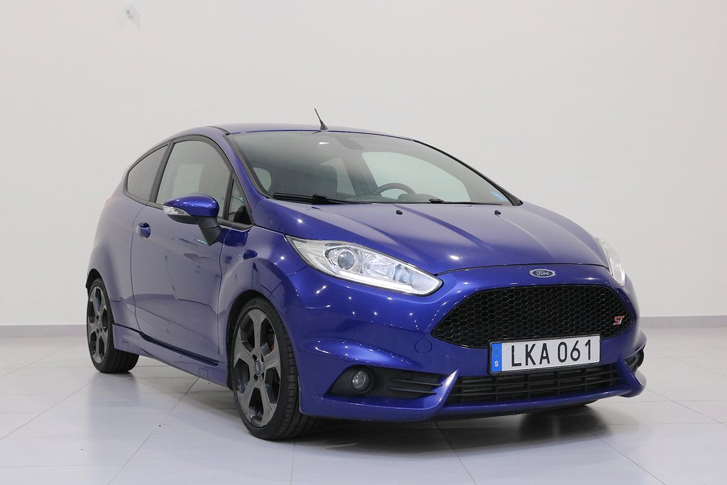 Ford Fiesta ST 182hk / Vinterdäck 