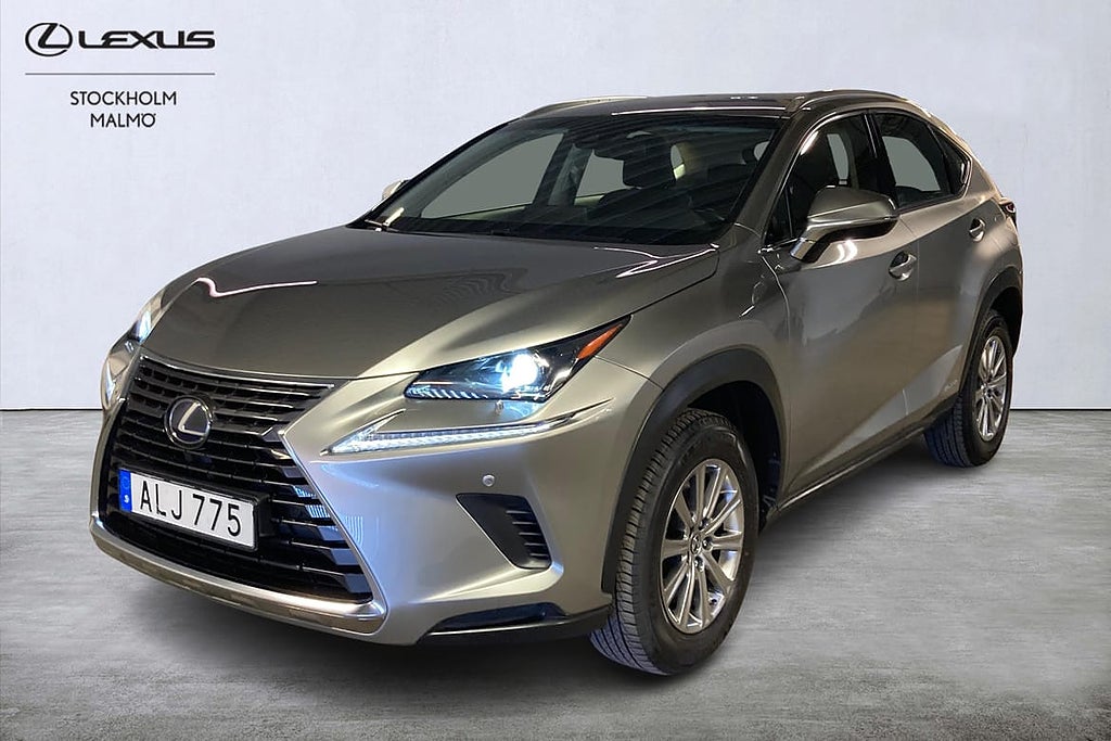 Lexus NX 300h Comfort Backkamera Apple Carplay