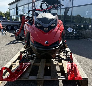 Snöskoter Lynx SHREDDER 8 av 13