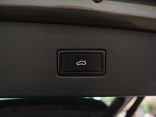 SUV Volkswagen Tiguan 9 av 23