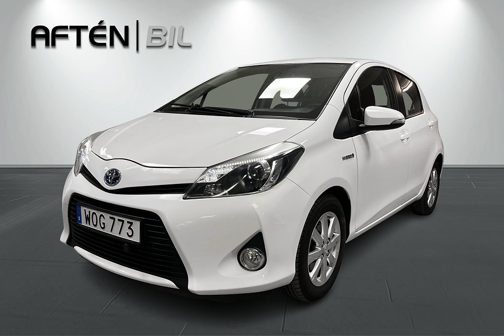 Toyota Yaris Hybrid e-CVT 101hk Active - Backkamera,M/K-värmare