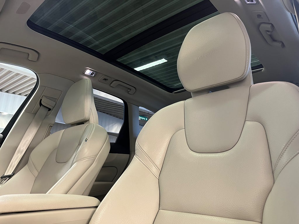 Volvo XC60 T5 AWD Aut Inscription DRAG B-kamera Carplay Ada farth bild 16