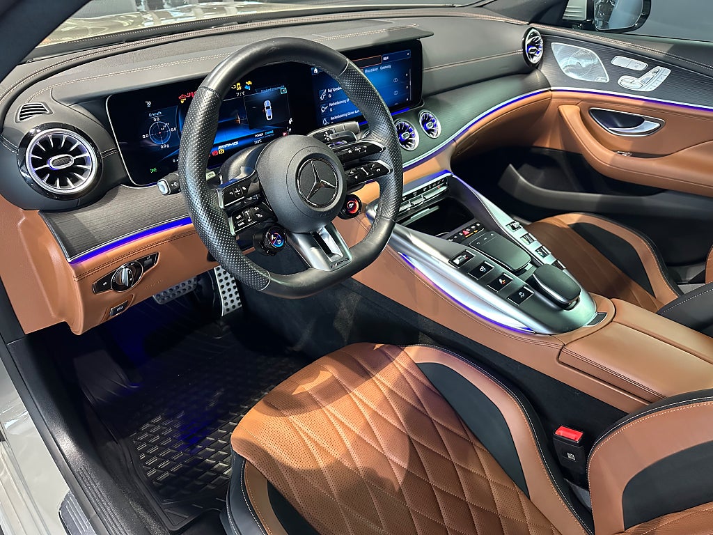Mercedes-Benz AMG GT 4 43 4MATIC+ Krok Värmare - bild 5