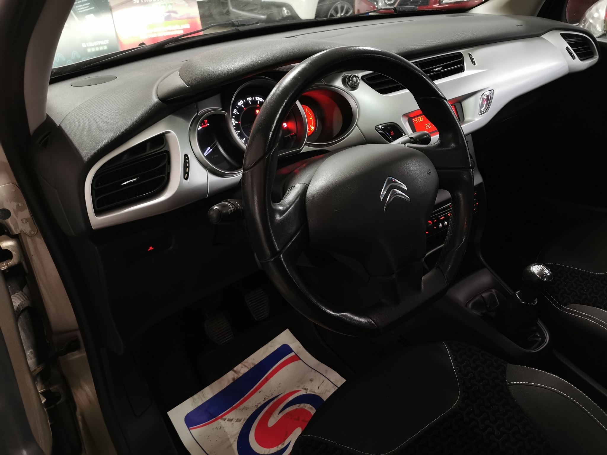 Citroen C3 1.4 VTi 2010, bild 7/45