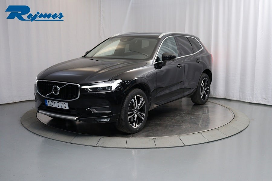 Volvo XC60 B4 AWD Diesel Momentum Advanced SE