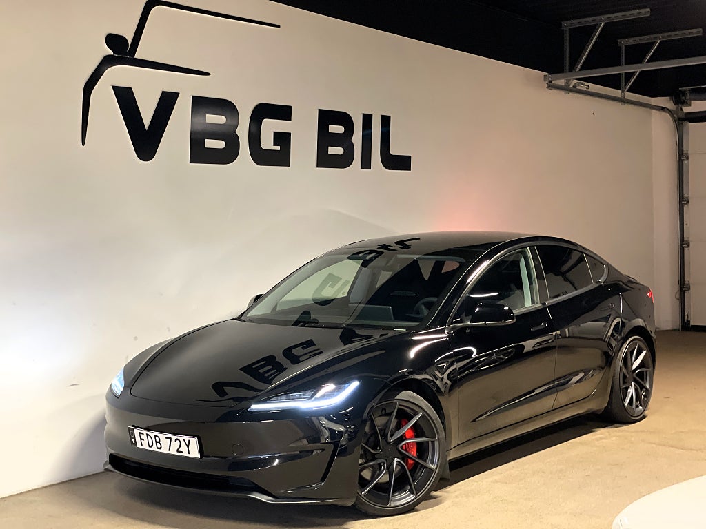 Tesla Model 3 Performance AWD 627hk Autopilot