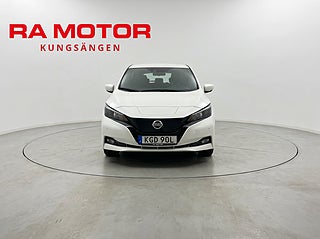 Halvkombi Nissan Leaf 8 av 23