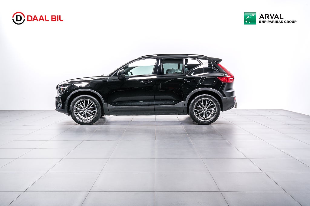 Volvo XC40 RECHARGE TWIN MOTOR AWD 408HK H/K® PANO 360°