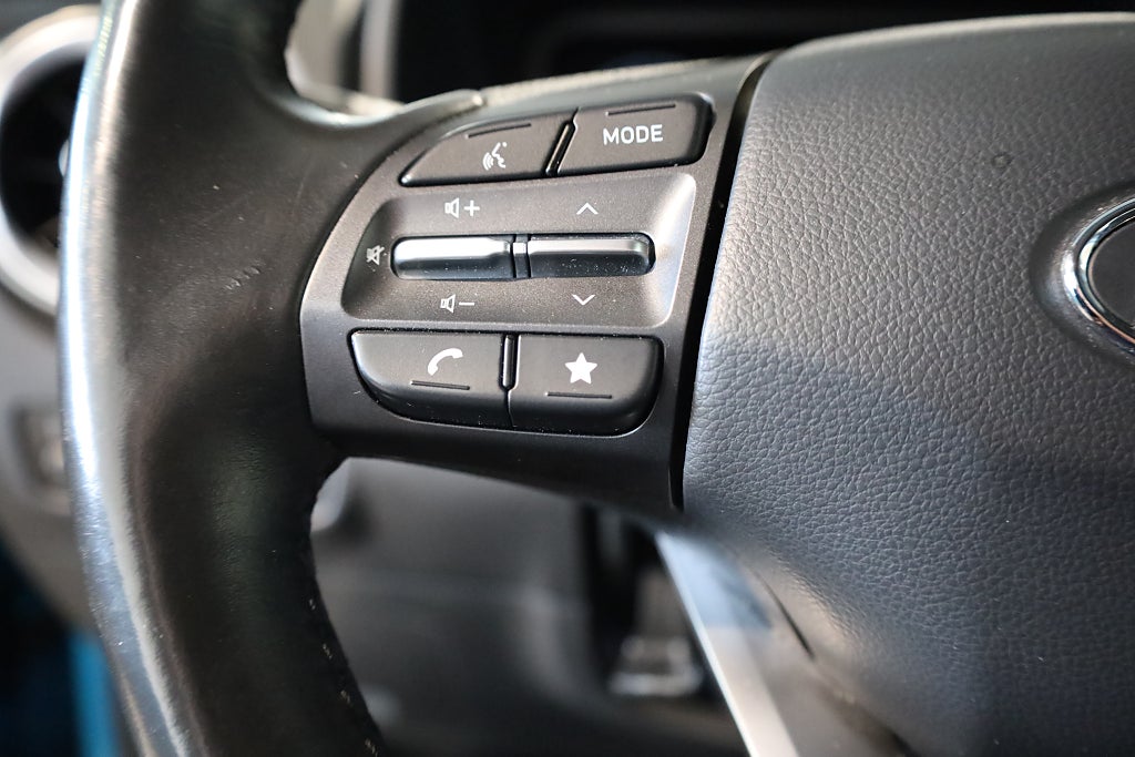 Hyundai Kona 39.2 kWh Essential Navi Kamera Krell Leasbar Rattvärme