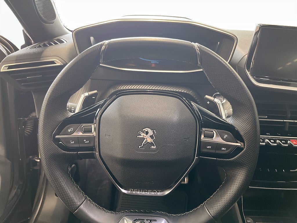 Bild på Peugeot 2008 GT 1.2 PT 130hk Aut - 360-KAMERA, CARPLAY