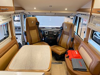 Husbil-integrerad Dethleffs Globetrotter Premium 7850 XLI 32 av 39