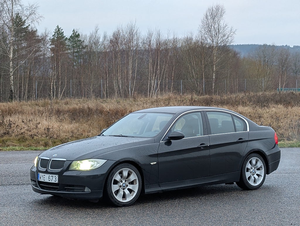 BMW 325 i Sedan Advantage, Comfort, Dynamic, Nybes