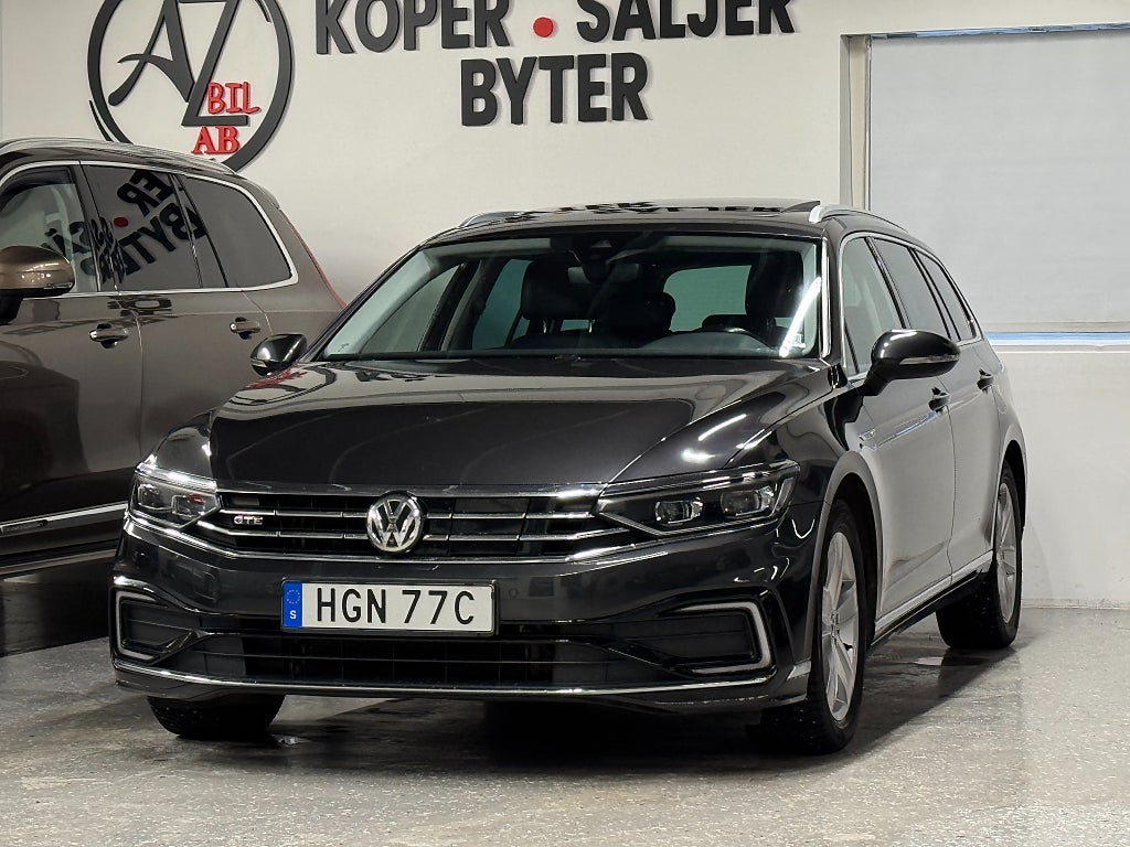 Volkswagen Passat Sportscombi GTE 1.4 GTE PANORAMA GPS KAM DRAG