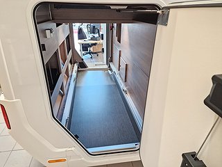 Husbil-halvintegrerad Kabe Novum 750 LGB 6 av 28