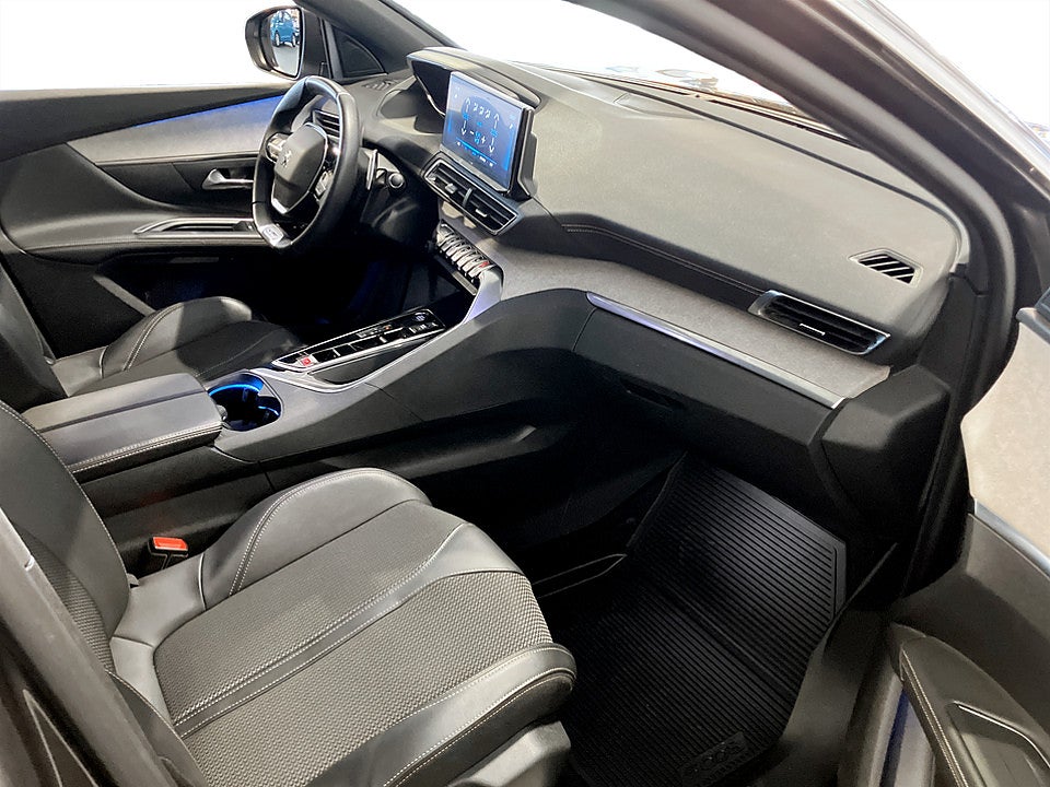Bild på Peugeot 5008 GT 1.2 PT 130hk Aut 7-SITS B-KAMERA NAVI
