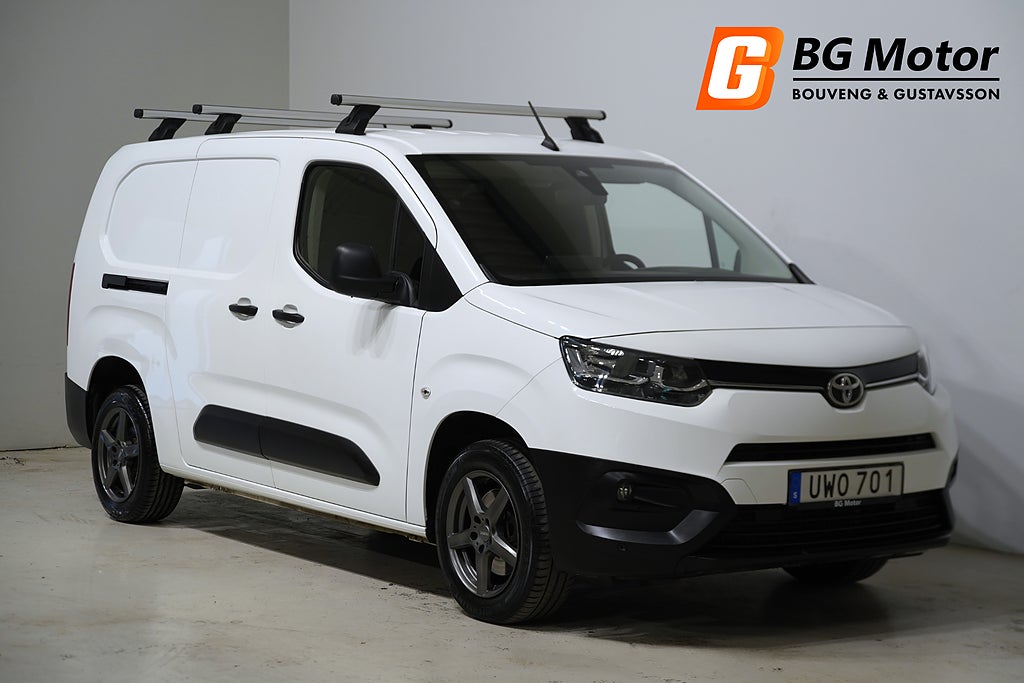 Toyota ProAce City 1.5D 131HK Aut Drag/Värmare/Backkamera/Leasbar