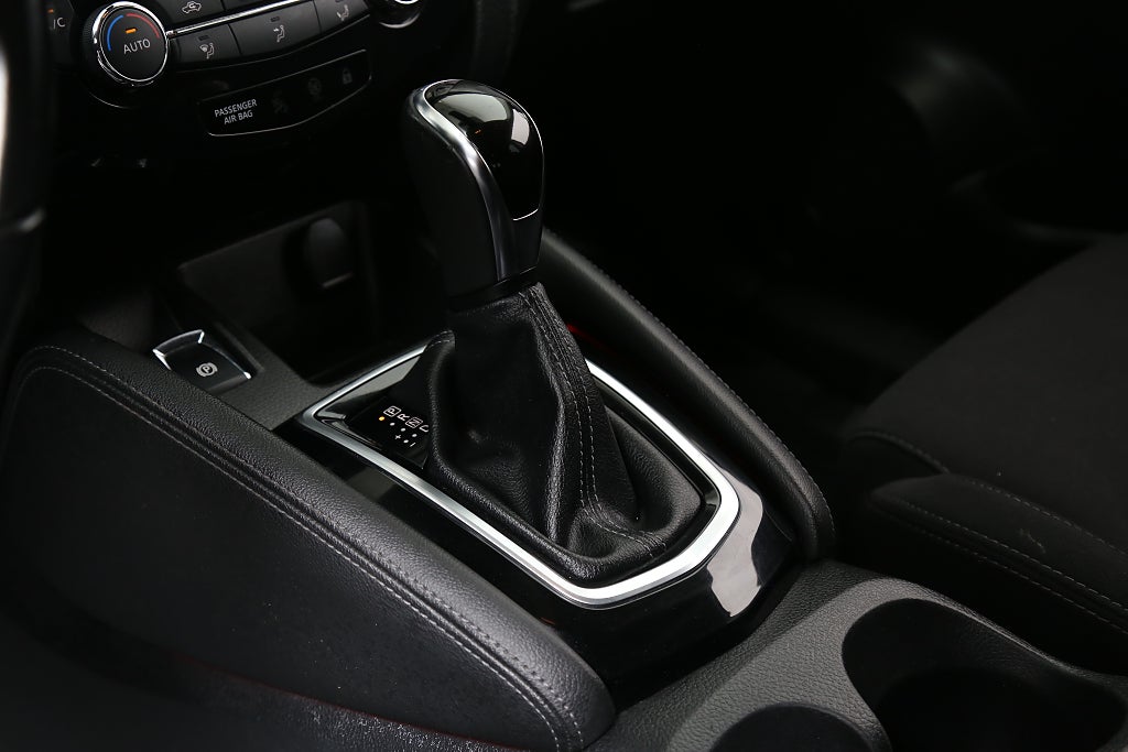 Nissan Qashqai 1,2 DIG-T XTRONIC-CVT N-Connecta I 360° I Motorv I Drag 2018