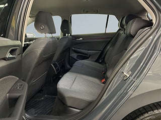 Volkswagen Golf 1.5 eTSI DSG Life S&v-hjul/Kamera/AdaptivFart/Carplay – bild 13