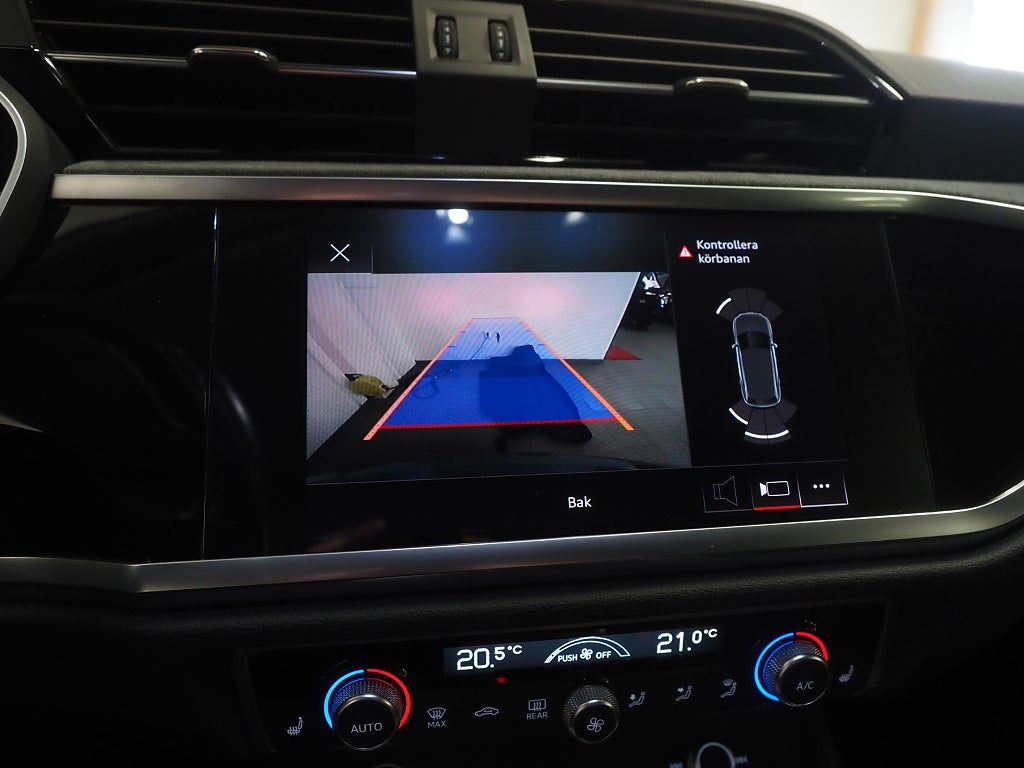 Audi Q3 35 TFSI 150hk MHEV Proline Adv |Drag|Värmare|Kamera| 2022