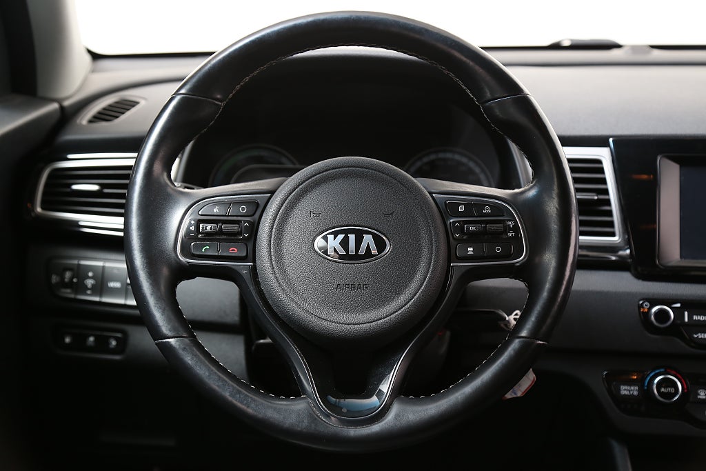 Kia Niro P-HEV 141hk Advance Plus Aut Motorv Dragkrok 2018