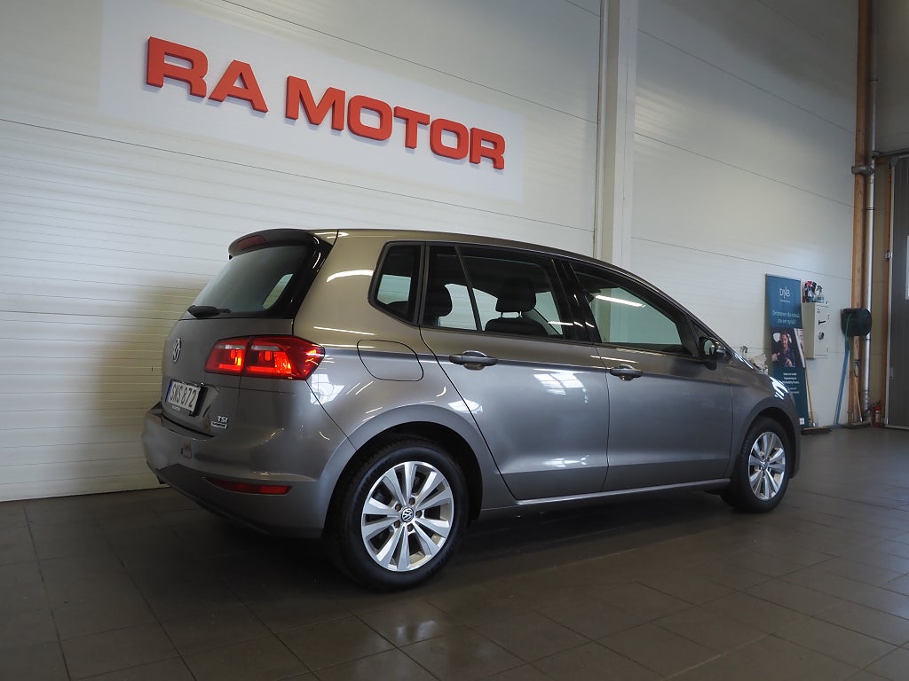 Volkswagen Golf Sportsvan 1.2 TSI BMT Base 110hk | Backkamera | Drag | 2016