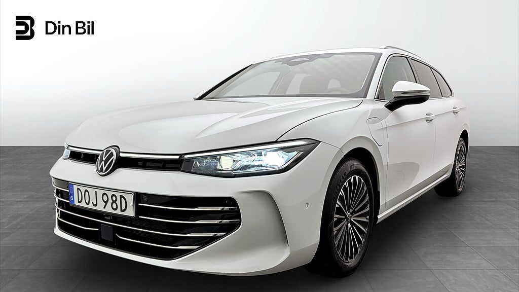Volkswagen Passat Elegance eHybrid DSG Drag/Värmare