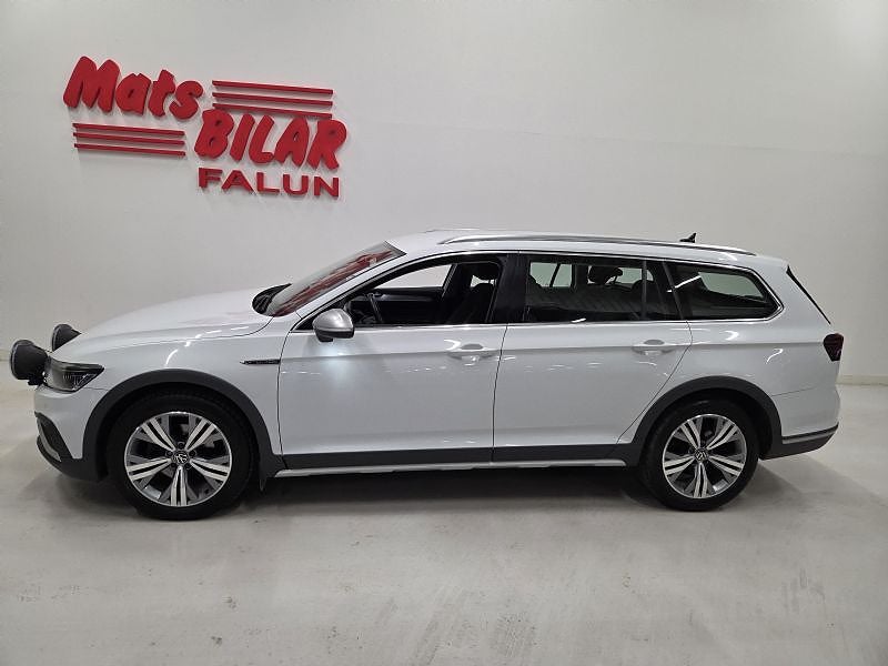 Volkswagen Passat Alltrack Executive Automat 4x4 200 Hk