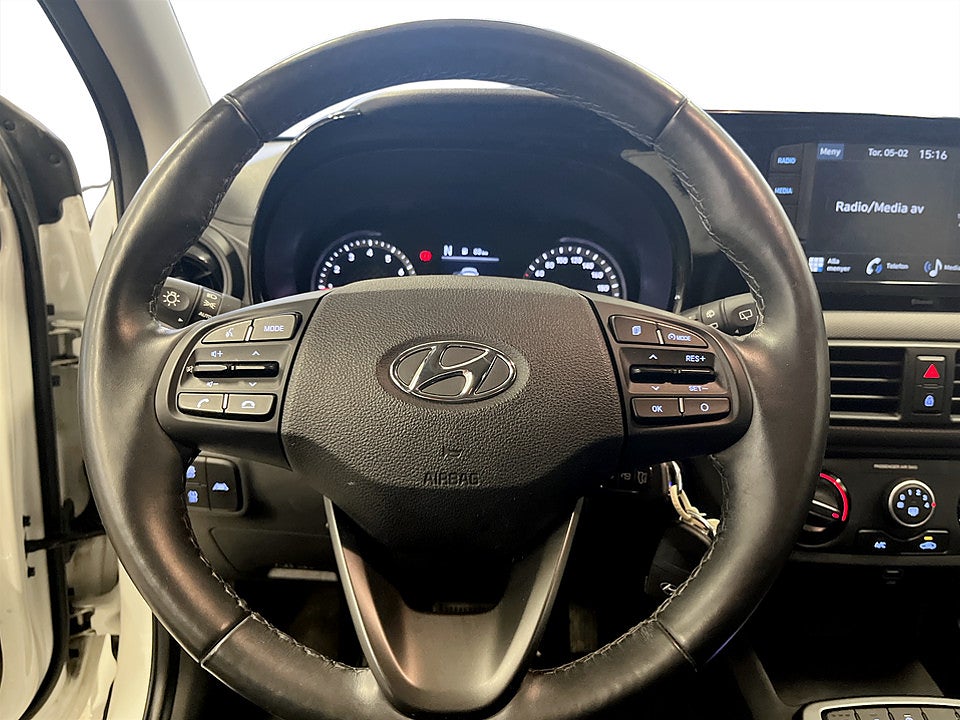 Bild på Hyundai i10 Essential 1.0 blue AMT 67hk CARPLAY RATTVÄRME