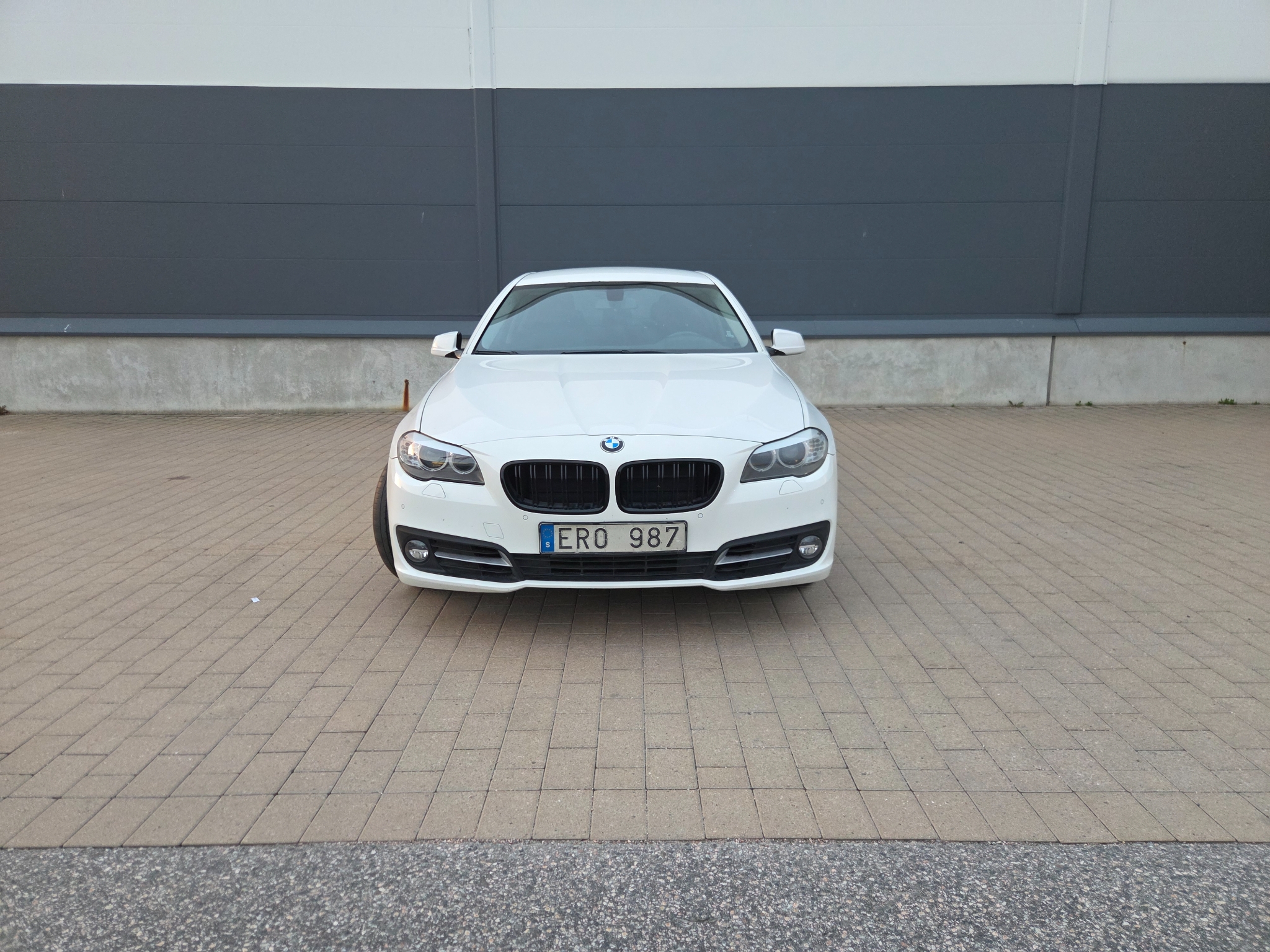 BMW 520 d Sedan Euro 5 2013, bild 2/10